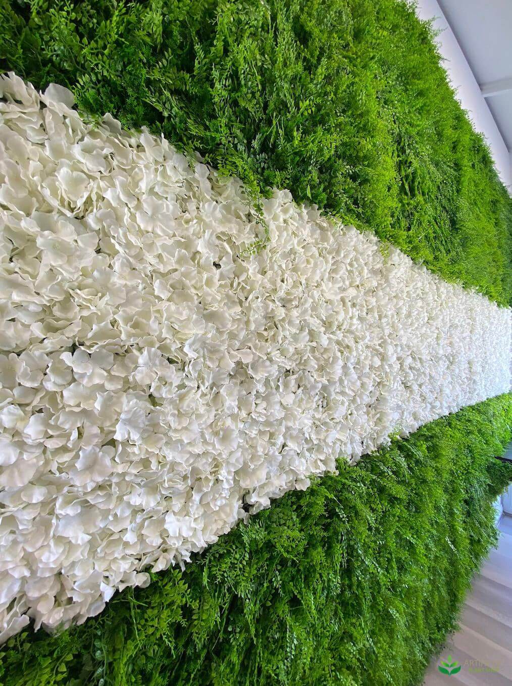 Uniq stone green wall installation