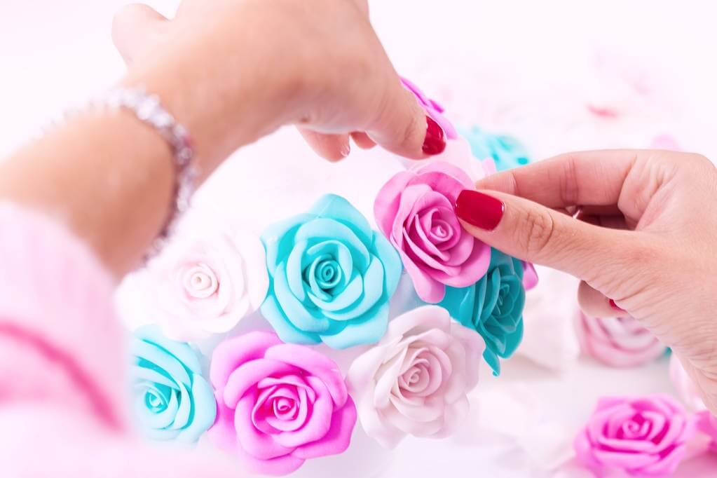 Hand-making Artificial Flowers