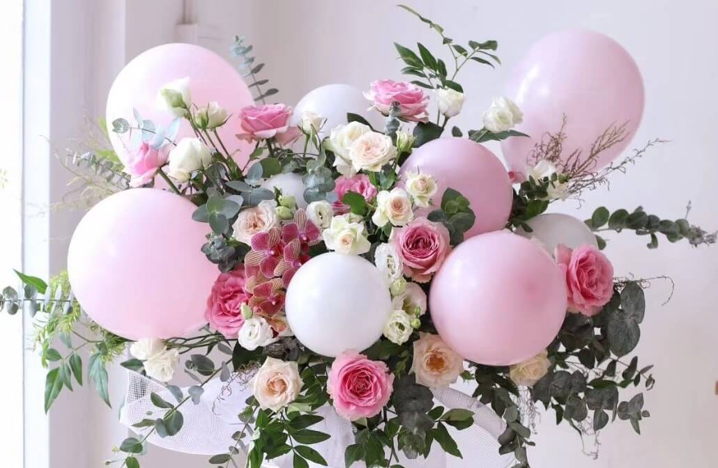 Floral Balloon arrangements